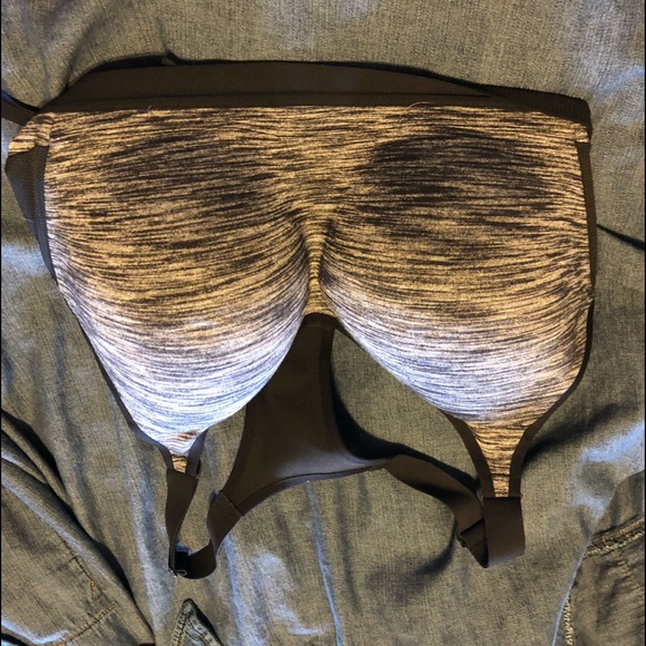 Victory Secret sports bra - Picture 1 of 3